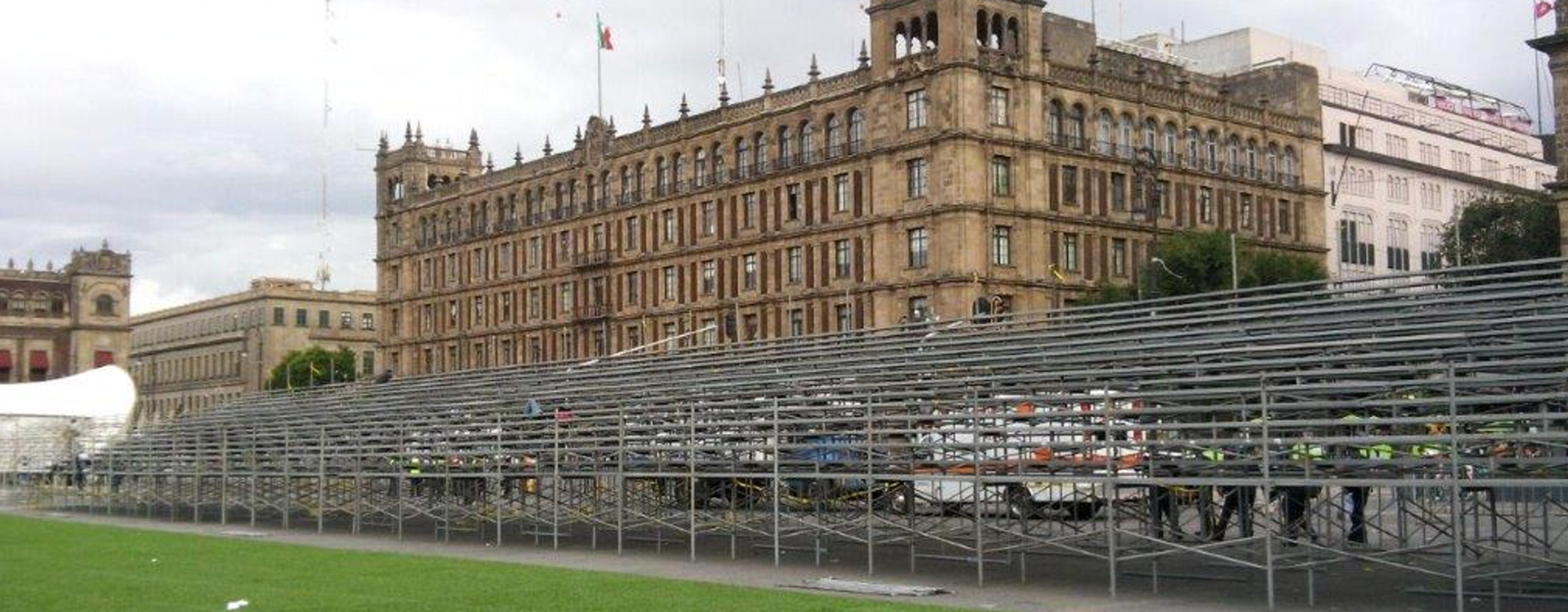 RENTA DE GRADAS PARA EVENTOS